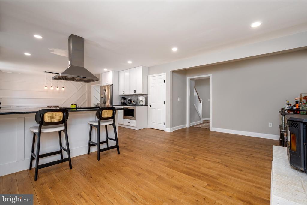 136 COLLINGTON COURT