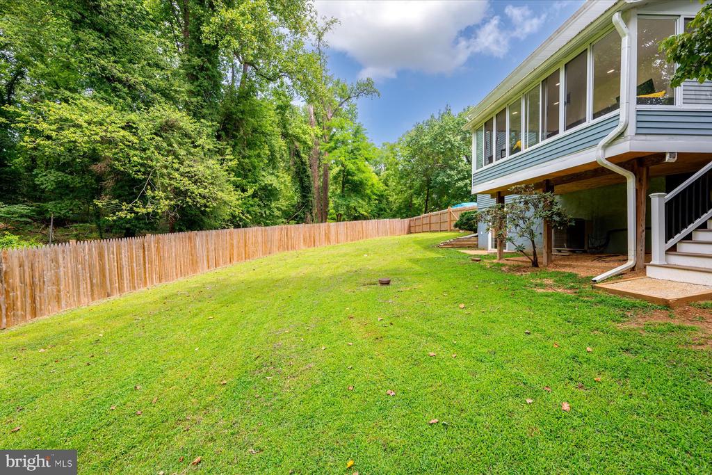 136 COLLINGTON COURT