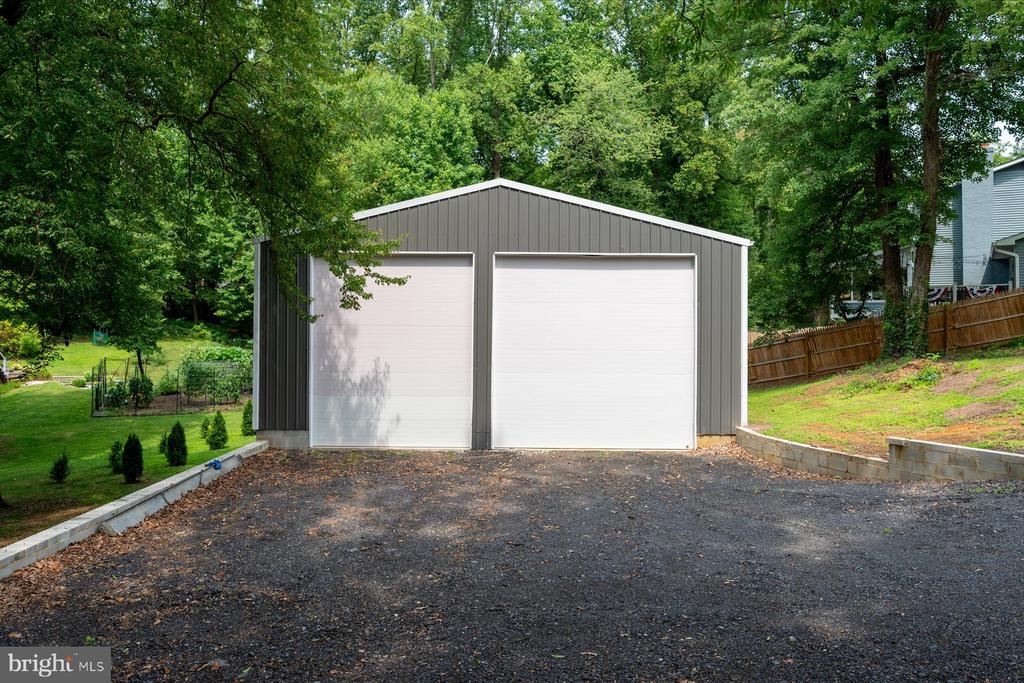 136 COLLINGTON COURT