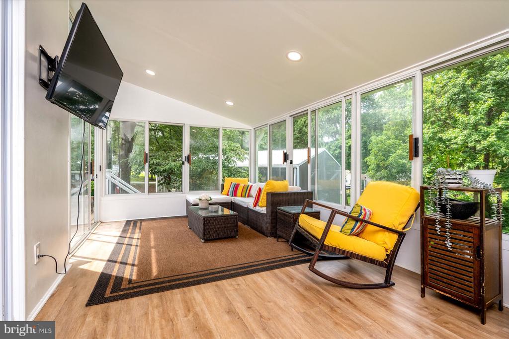 136 COLLINGTON COURT