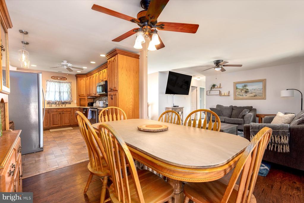 522 KENORA DRIVE