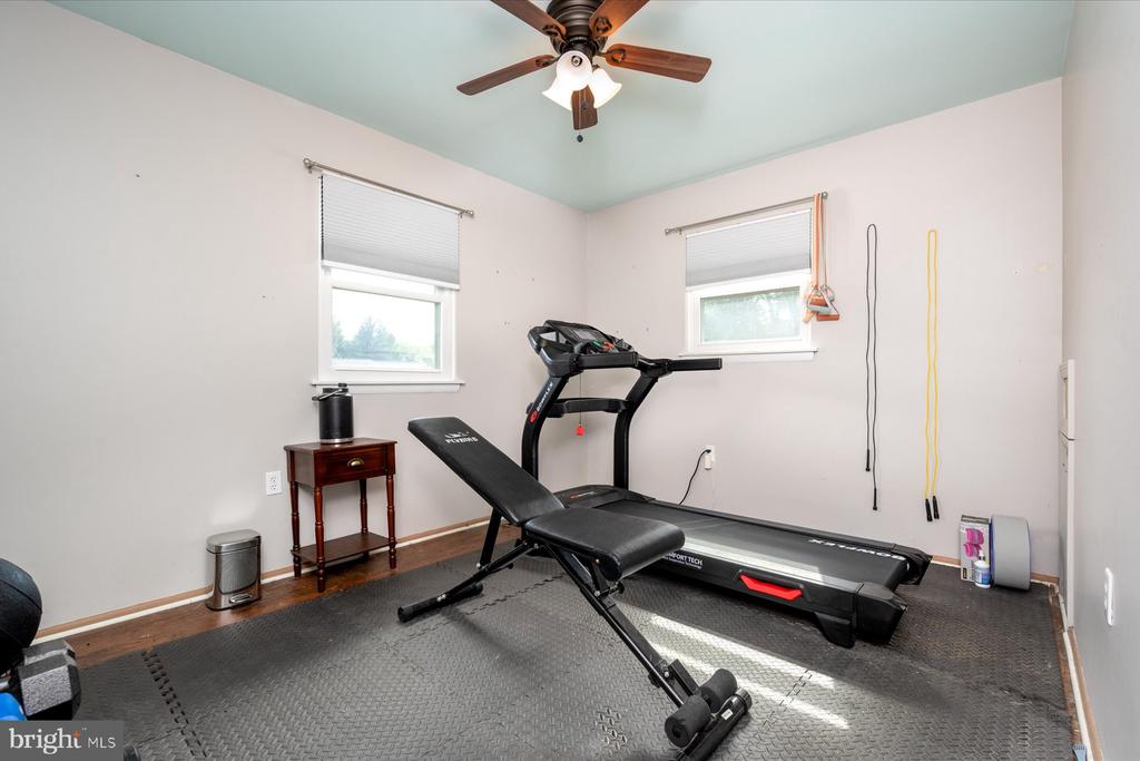 522 KENORA DRIVE