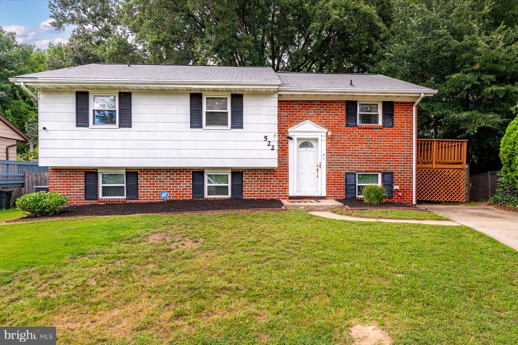 522 KENORA DRIVE