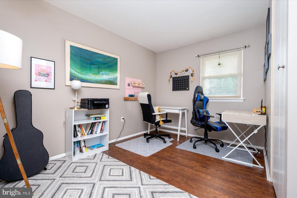 522 KENORA DRIVE
