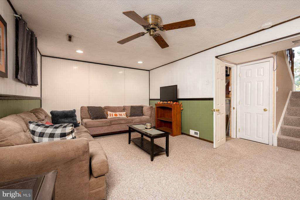 522 KENORA DRIVE