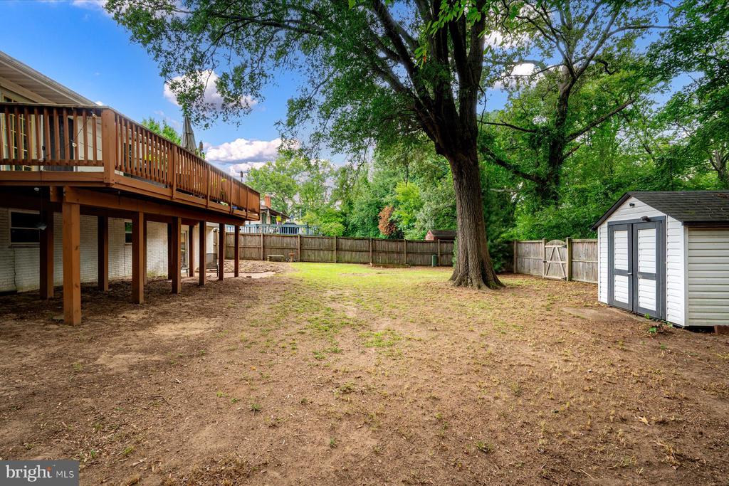 522 KENORA DRIVE