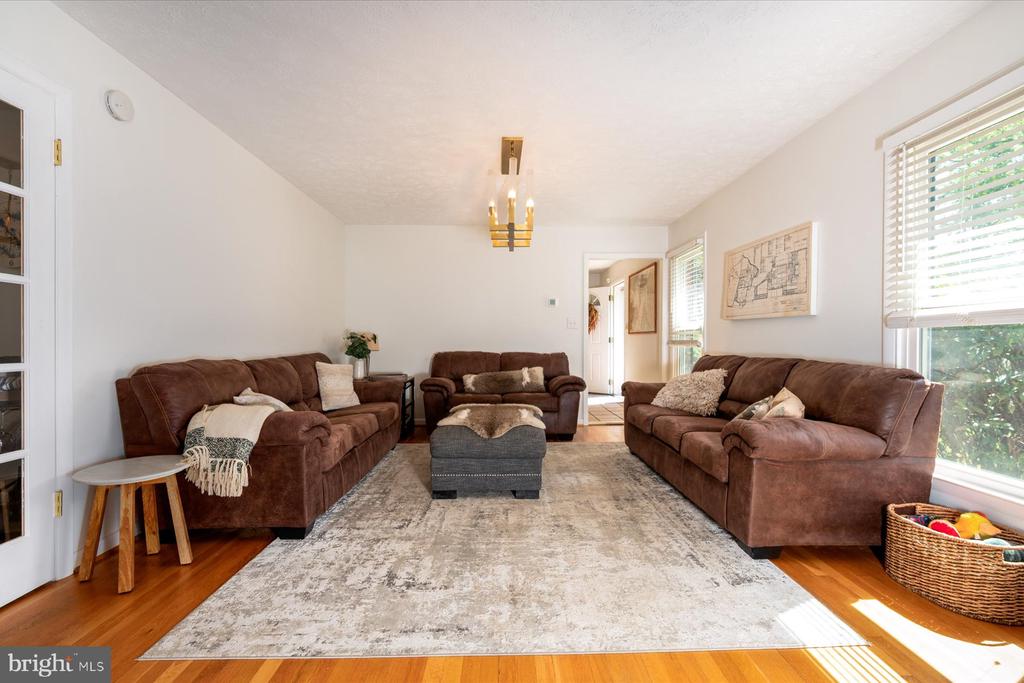 12 WILLOW SPRING DRIVE