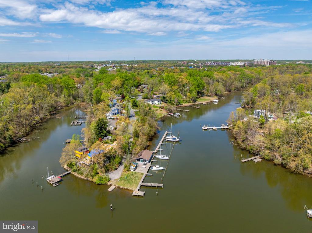 12 WILLOW SPRING DRIVE