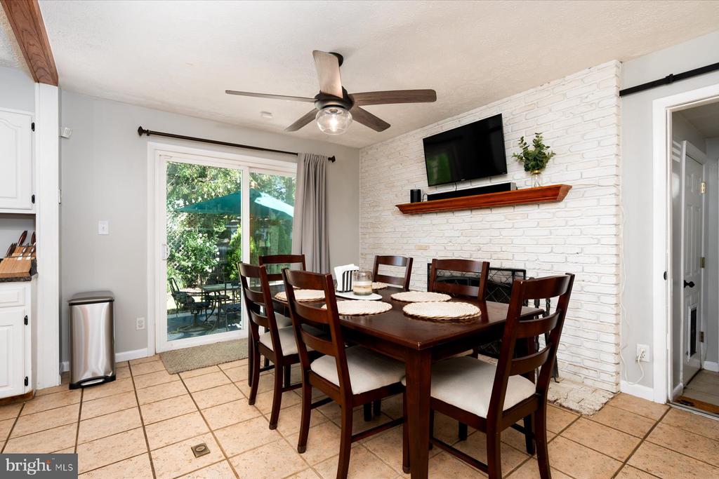 12 WILLOW SPRING DRIVE