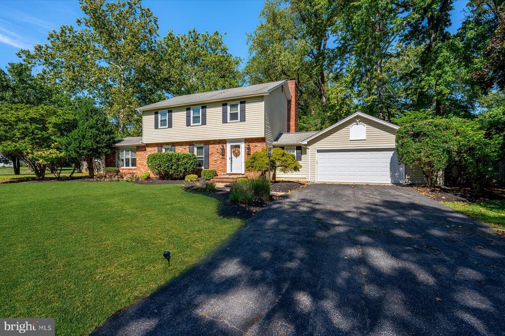 12 WILLOW SPRING DRIVE