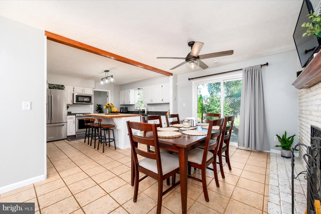 12 WILLOW SPRING DRIVE