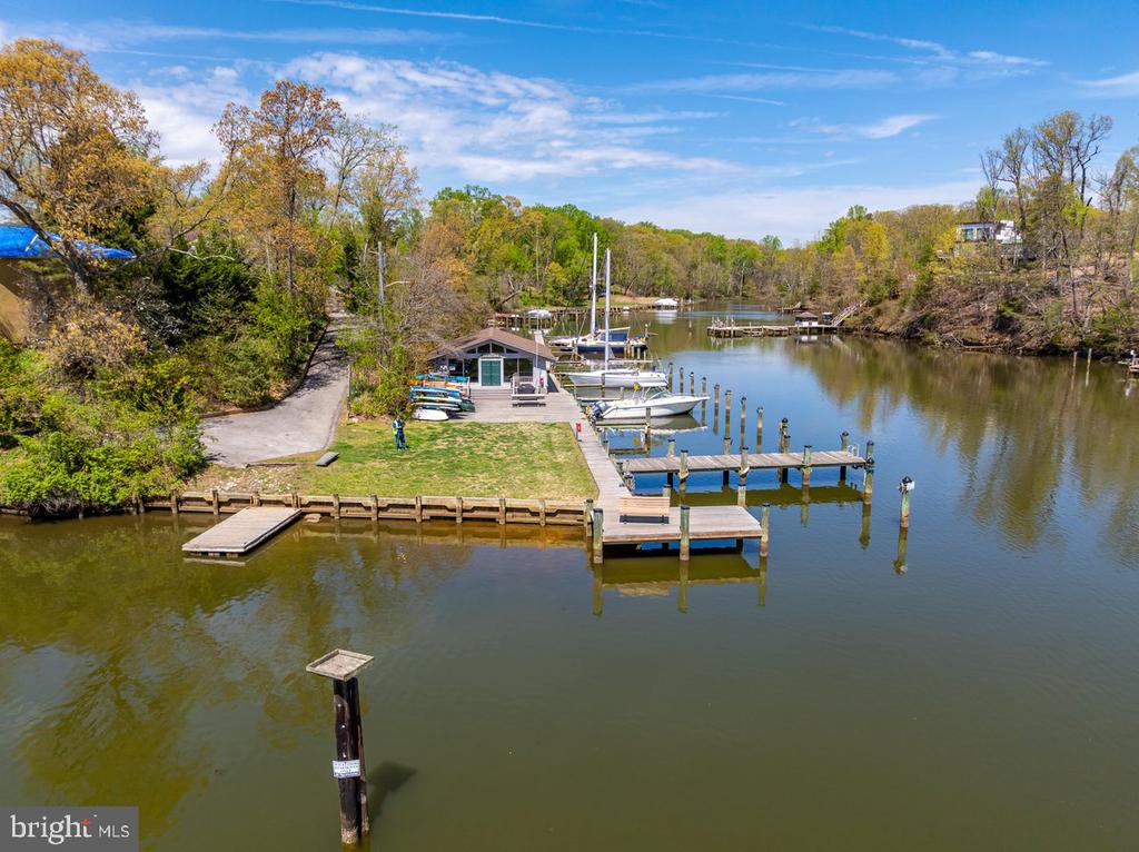 12 WILLOW SPRING DRIVE
