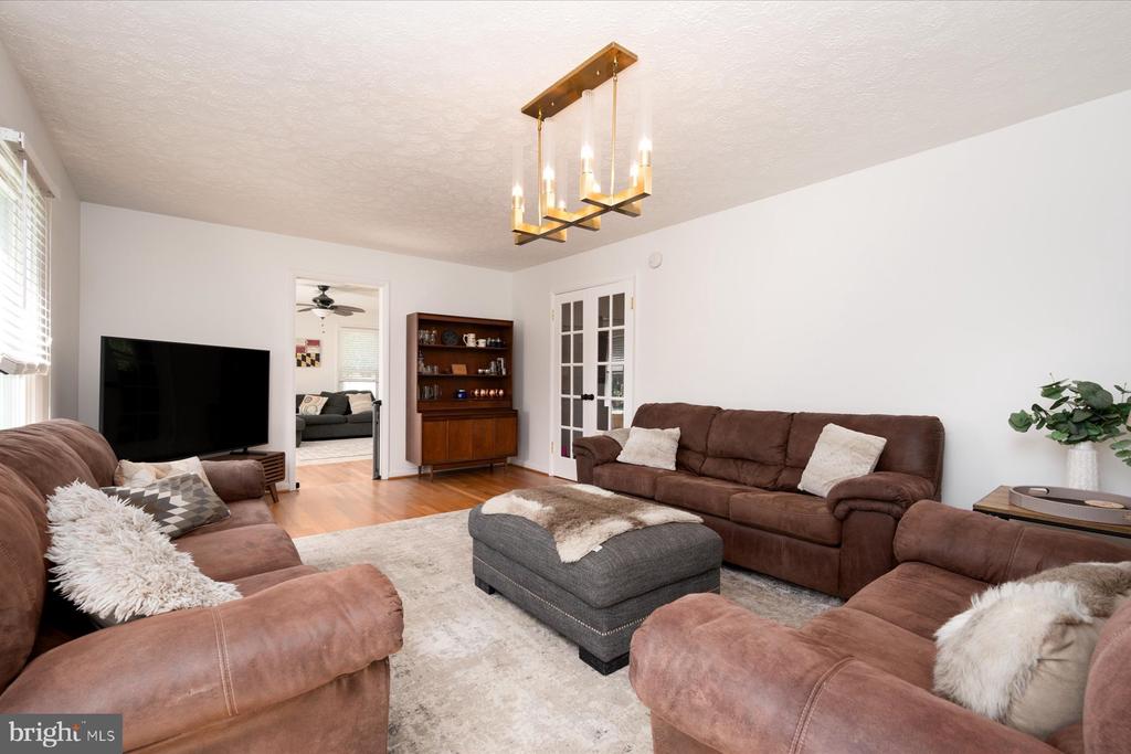 12 WILLOW SPRING DRIVE