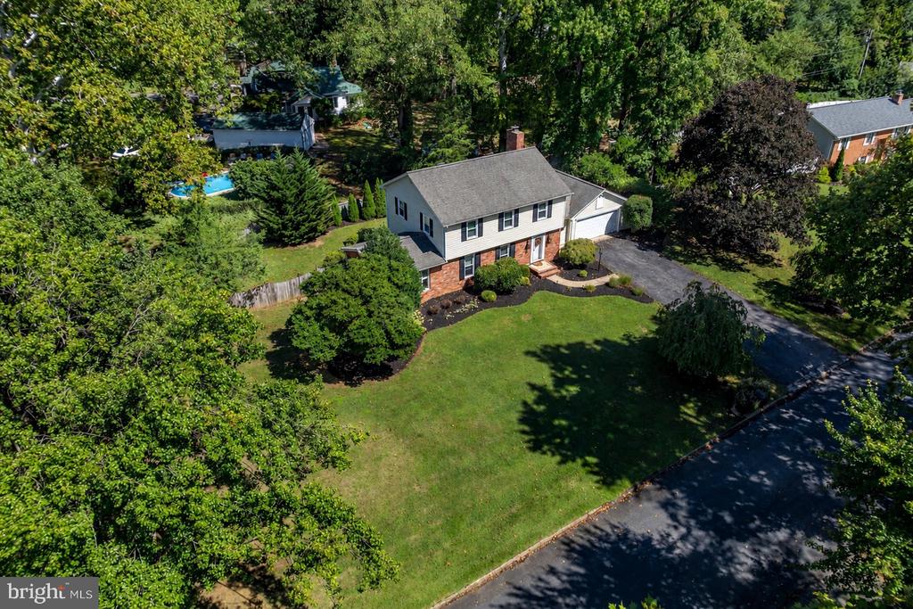 12 WILLOW SPRING DRIVE