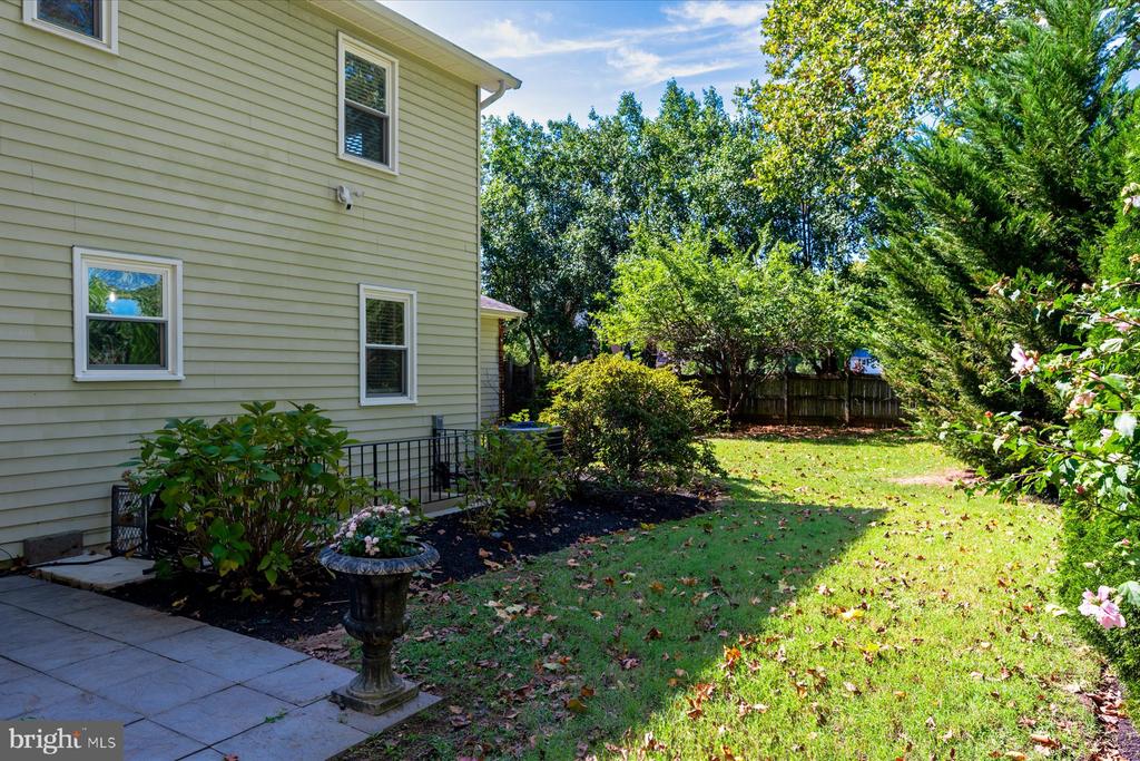 12 WILLOW SPRING DRIVE