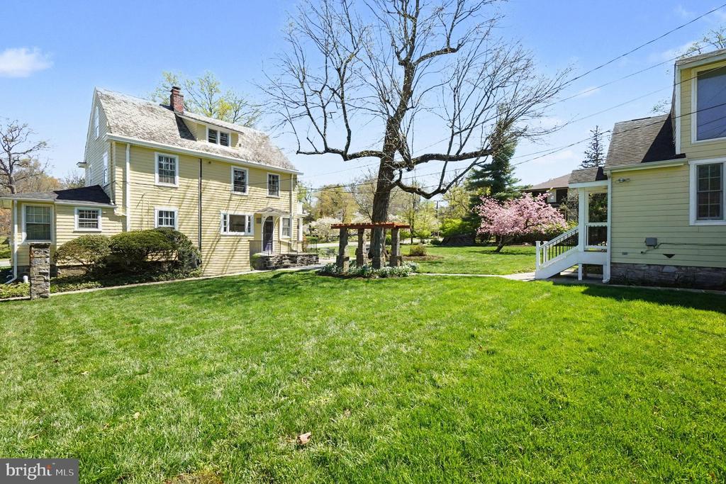5616 CROSS COUNTRY BOULEVARD