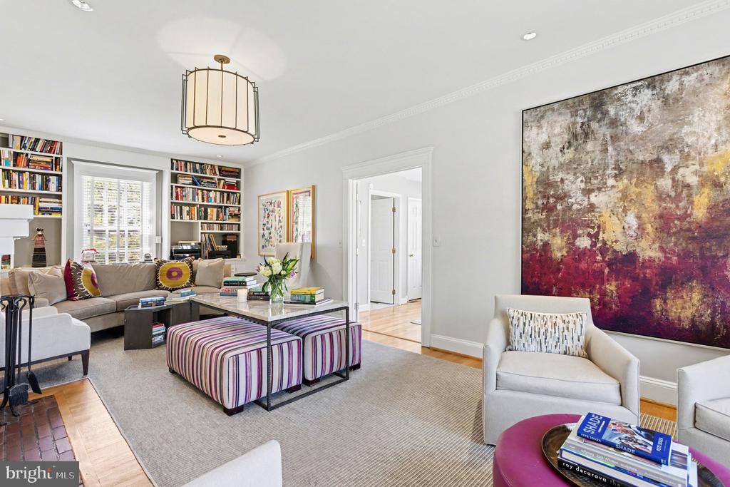 5616 CROSS COUNTRY BOULEVARD