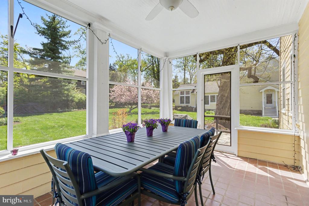 5616 CROSS COUNTRY BOULEVARD