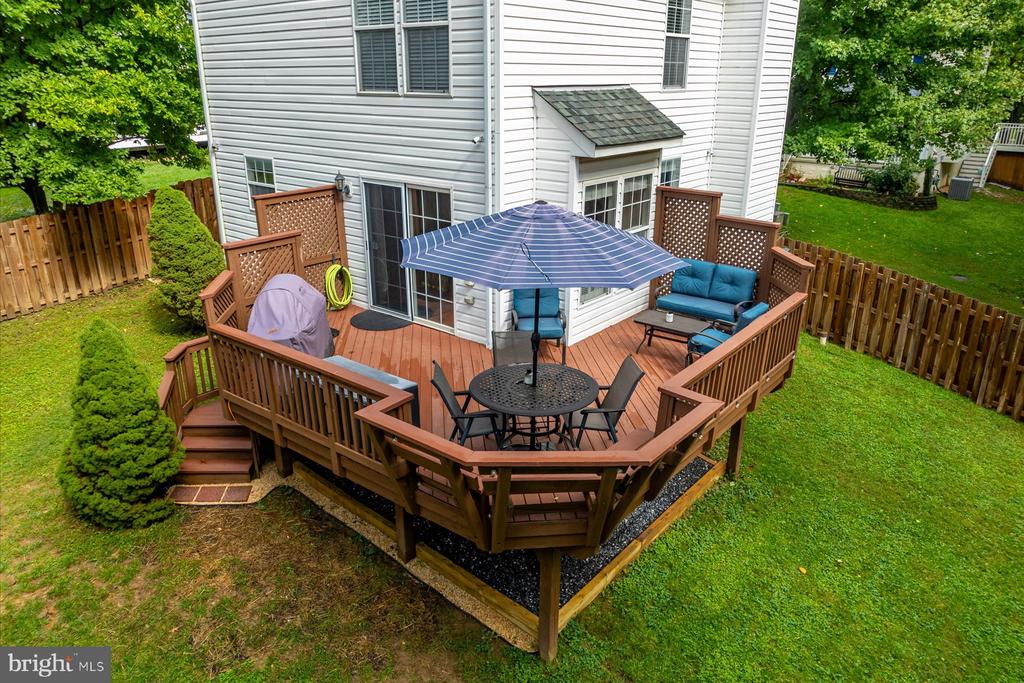 417 Samanthas Ct