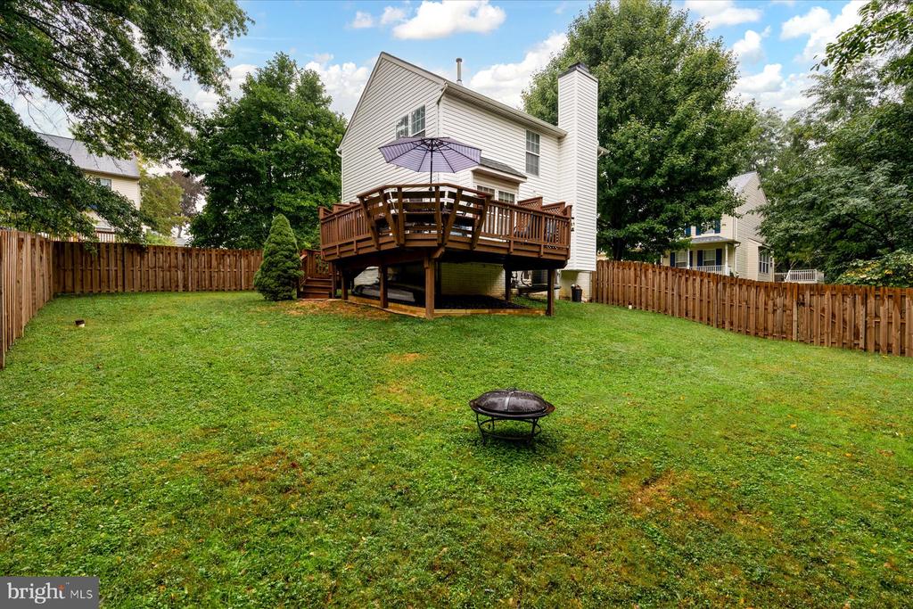 417 Samanthas Ct