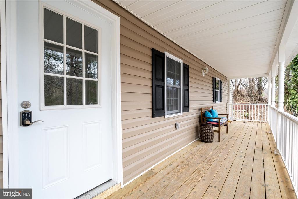 721 Hollow Rd