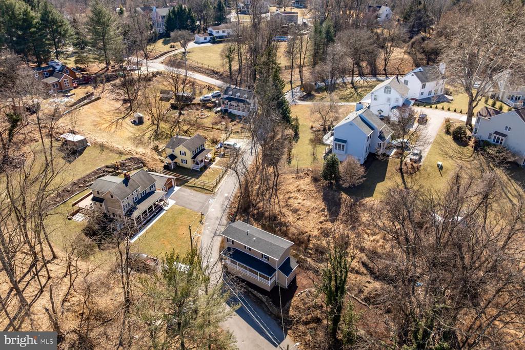 721 Hollow Rd