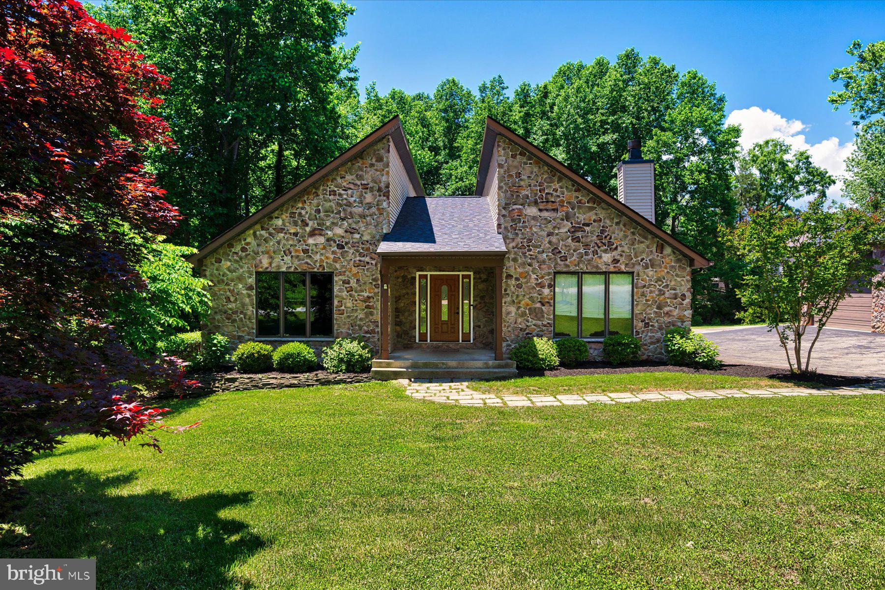 3251 Holland Cliffs Rd