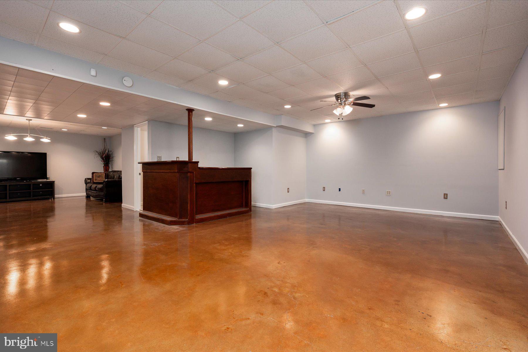 3251 Holland Cliffs Rd