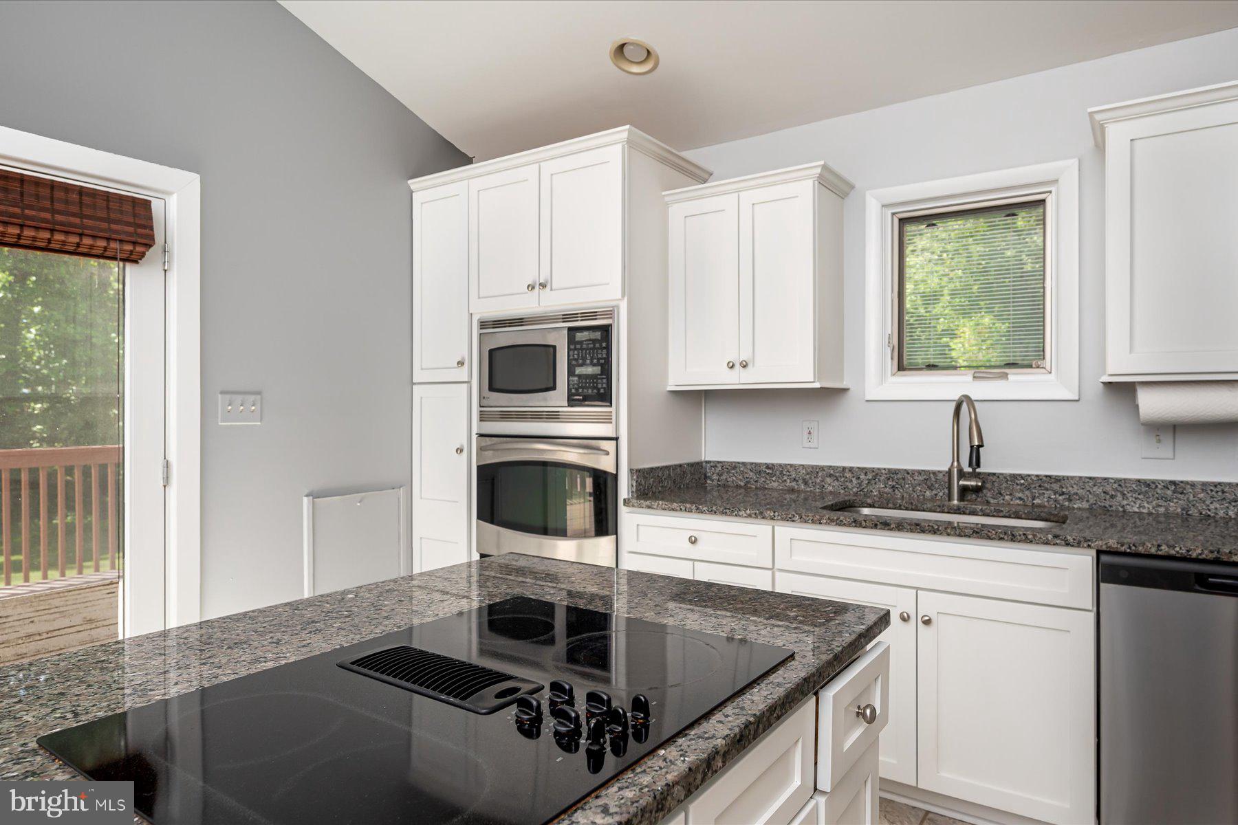 3251 Holland Cliffs Rd