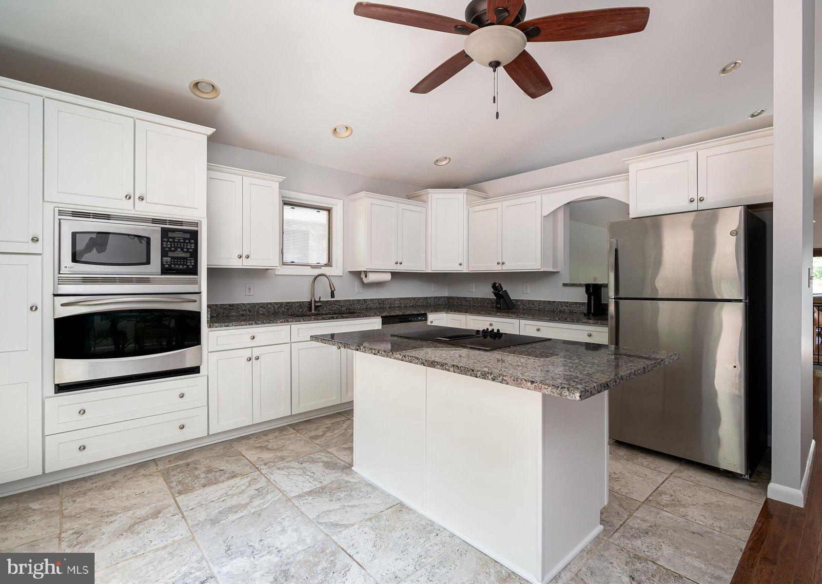 3251 Holland Cliffs Rd