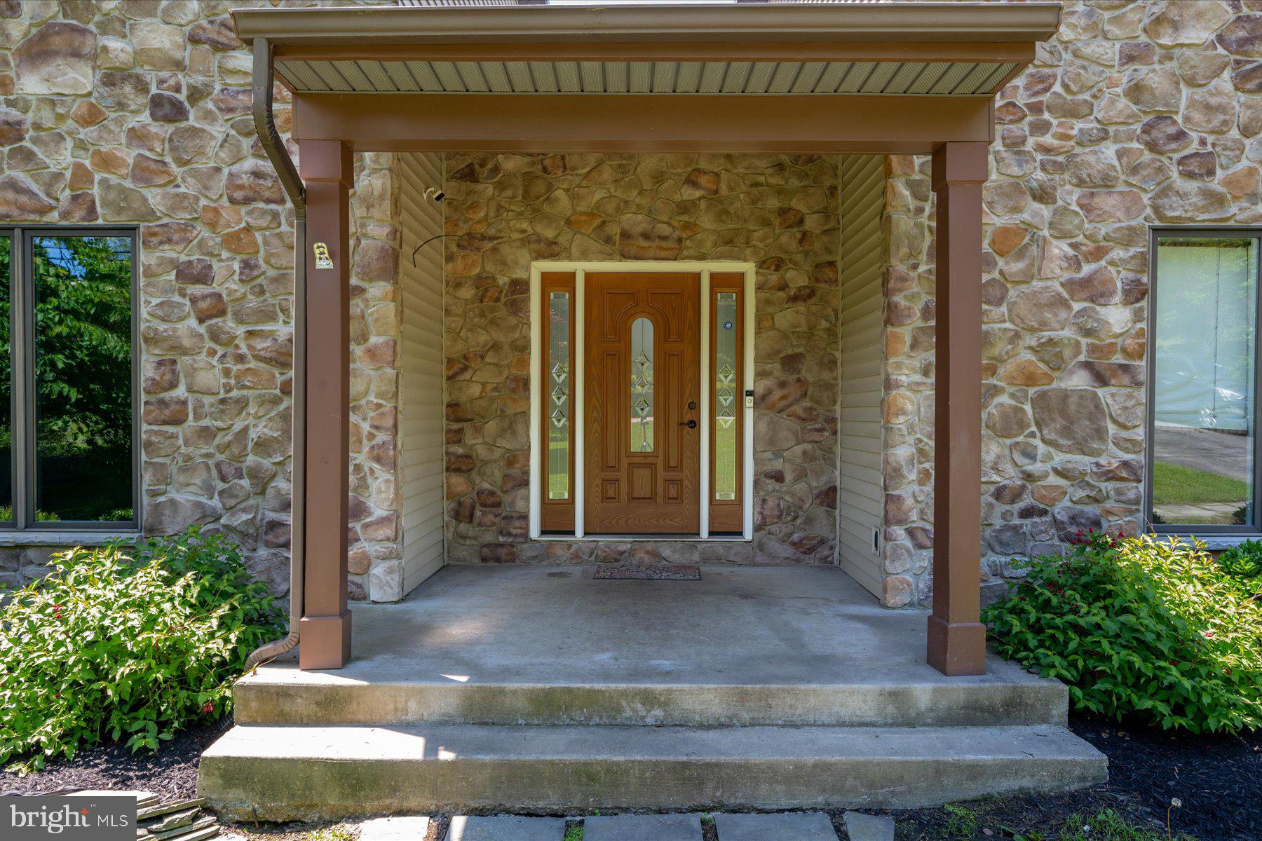 3251 Holland Cliffs Rd