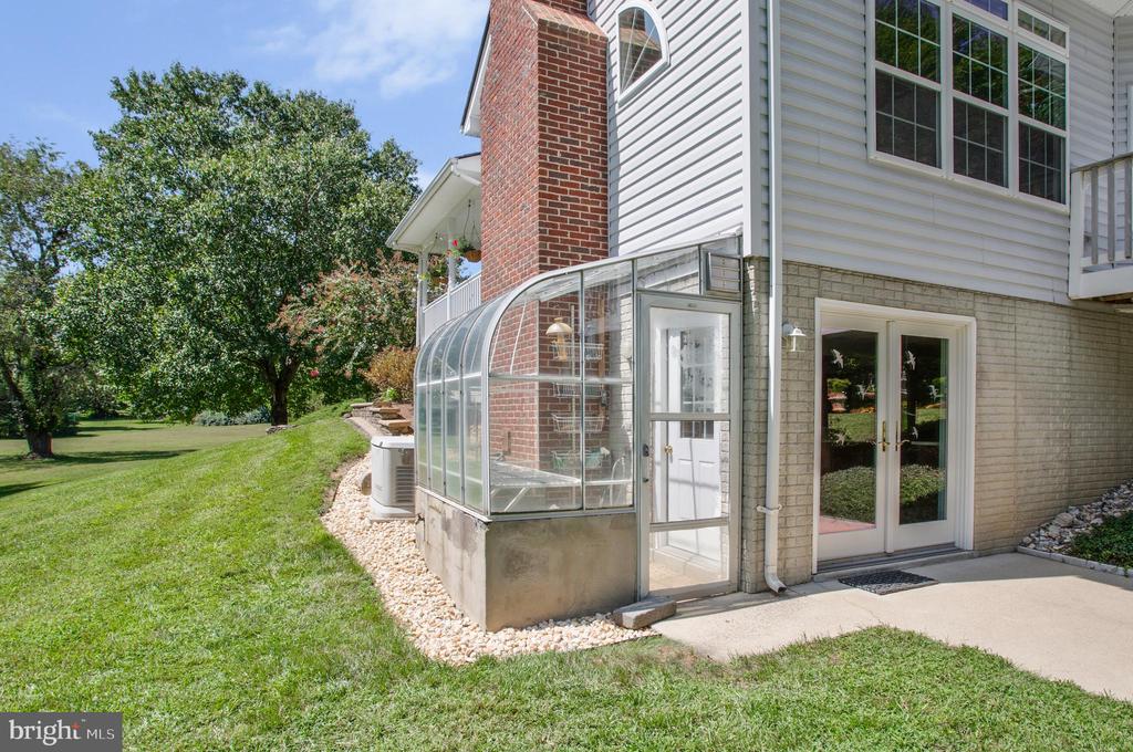3241 Old Jones Rd