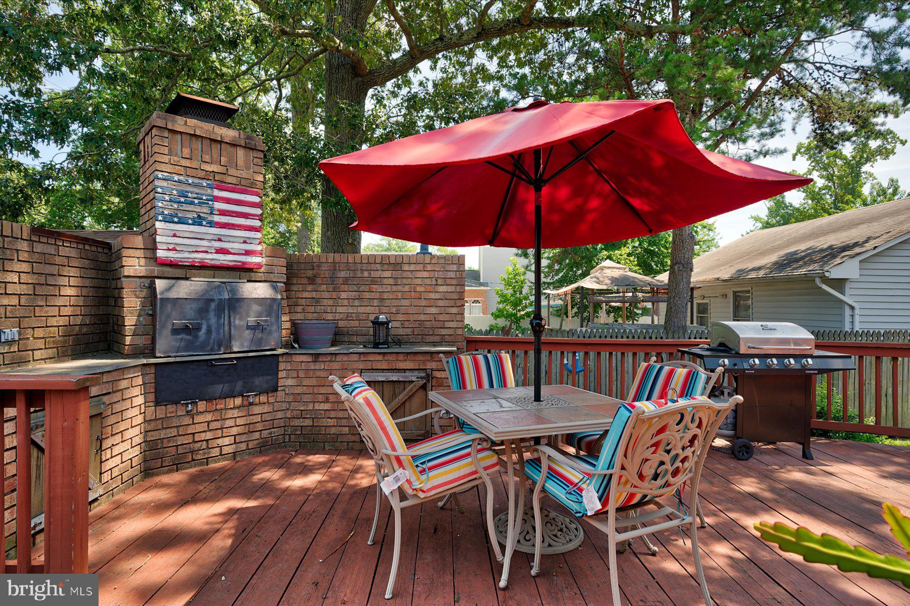 9101 Greenwood Ave
