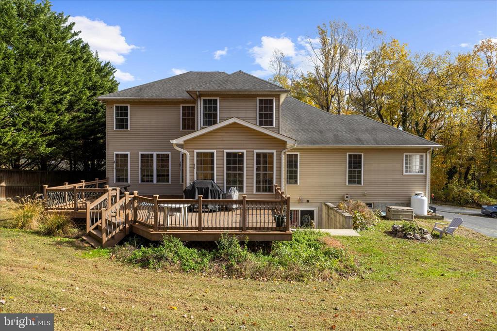 211 STILL WATER LANE