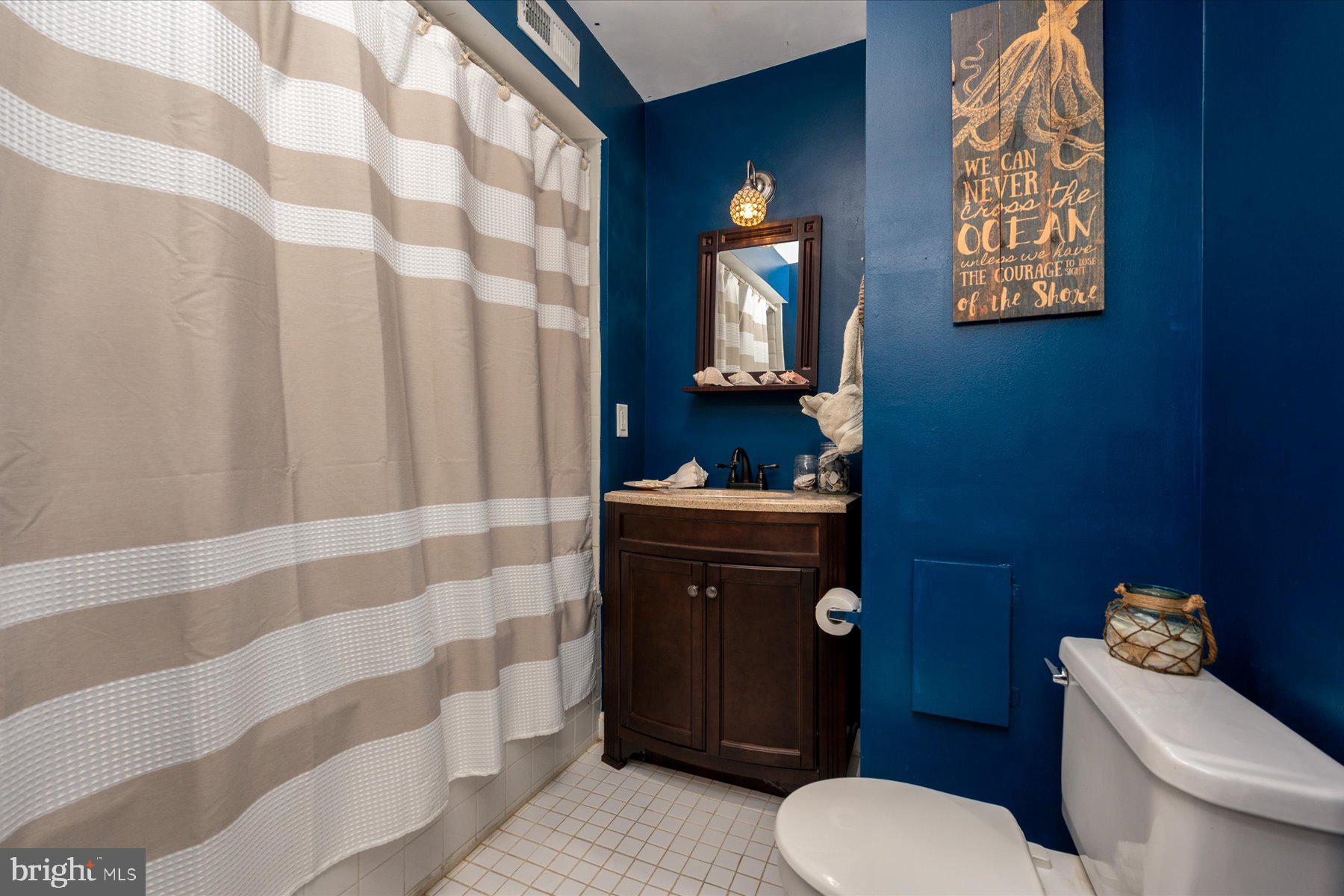 7694 OLD BAYSIDE ROAD