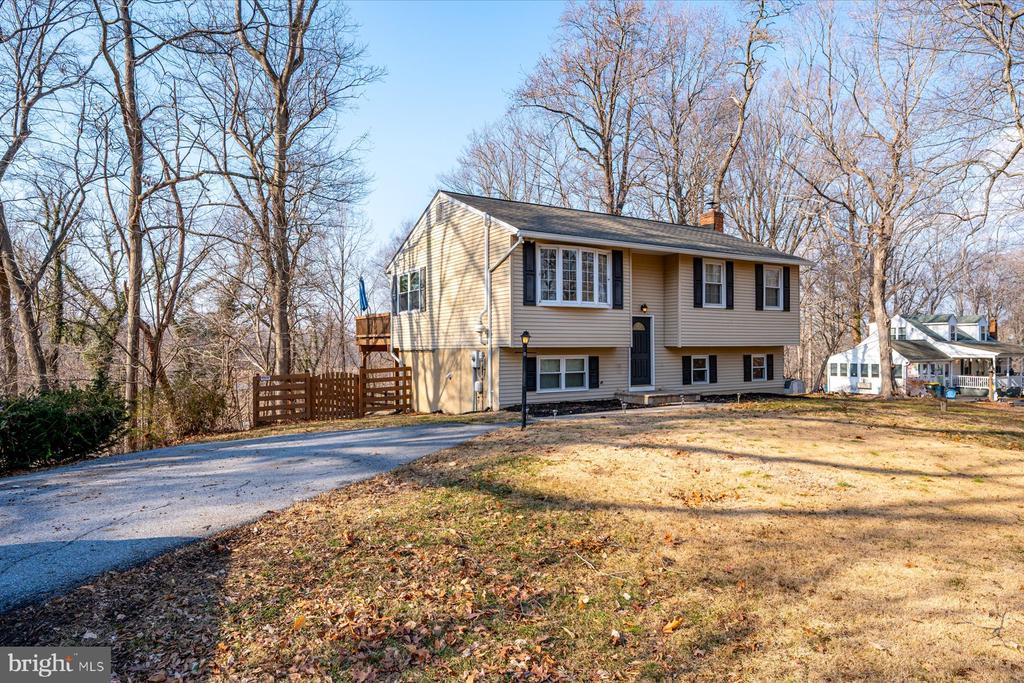 7694 OLD BAYSIDE ROAD