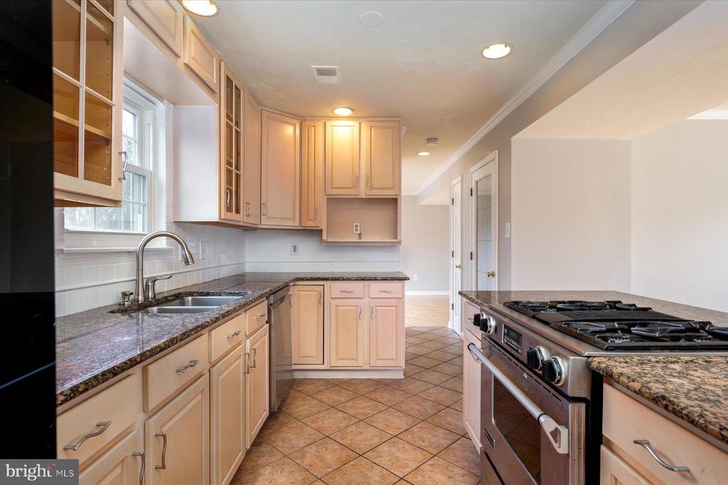 6459 DANIEL COURT