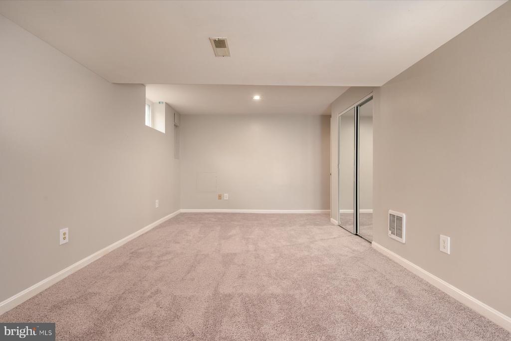 6459 DANIEL COURT