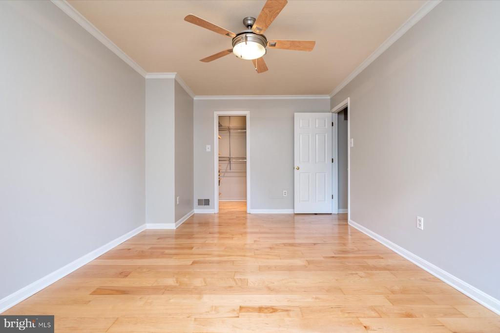 6459 DANIEL COURT