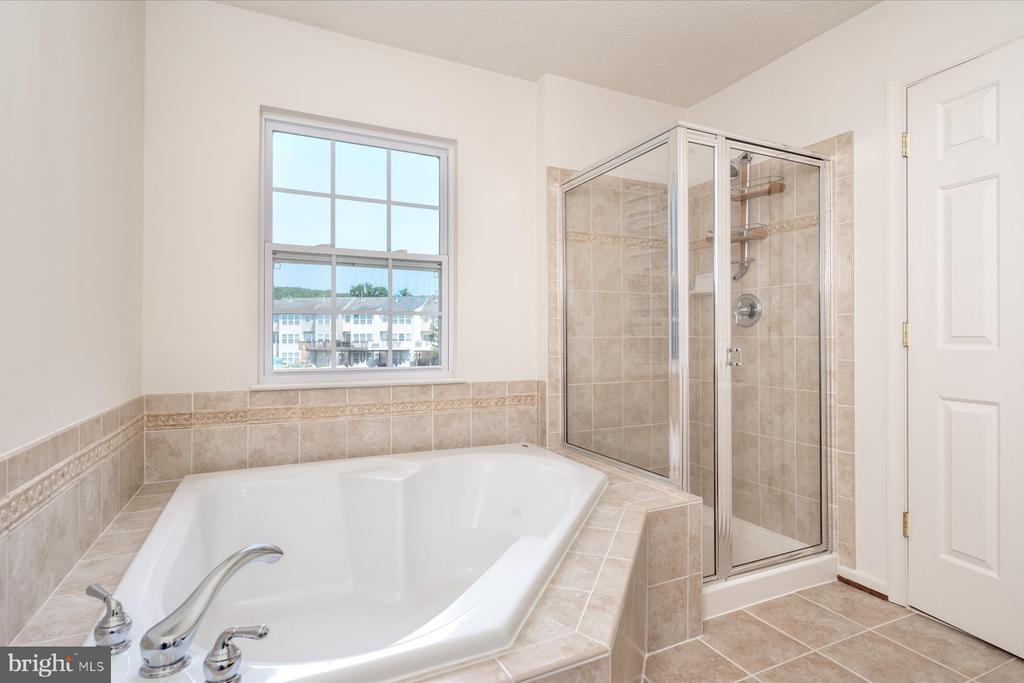 604 Possum Trot Way