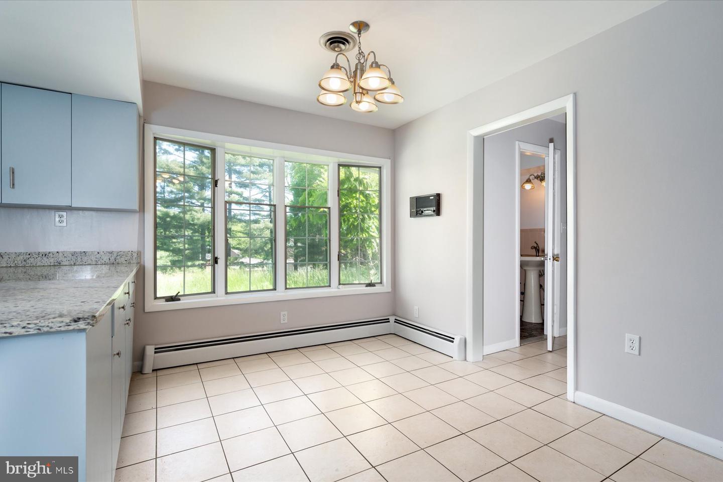 3990 View Top Rd