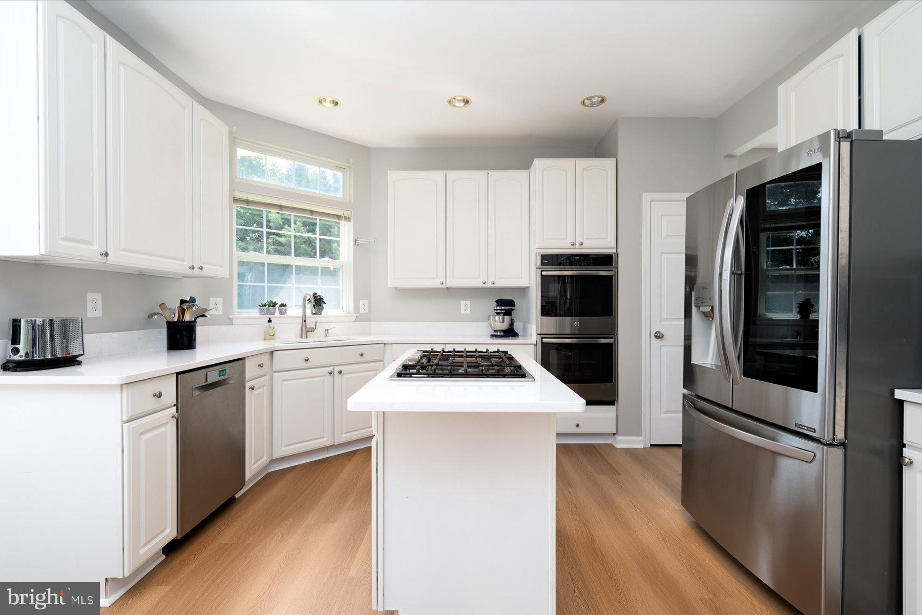 18927 Saint Albert Dr
