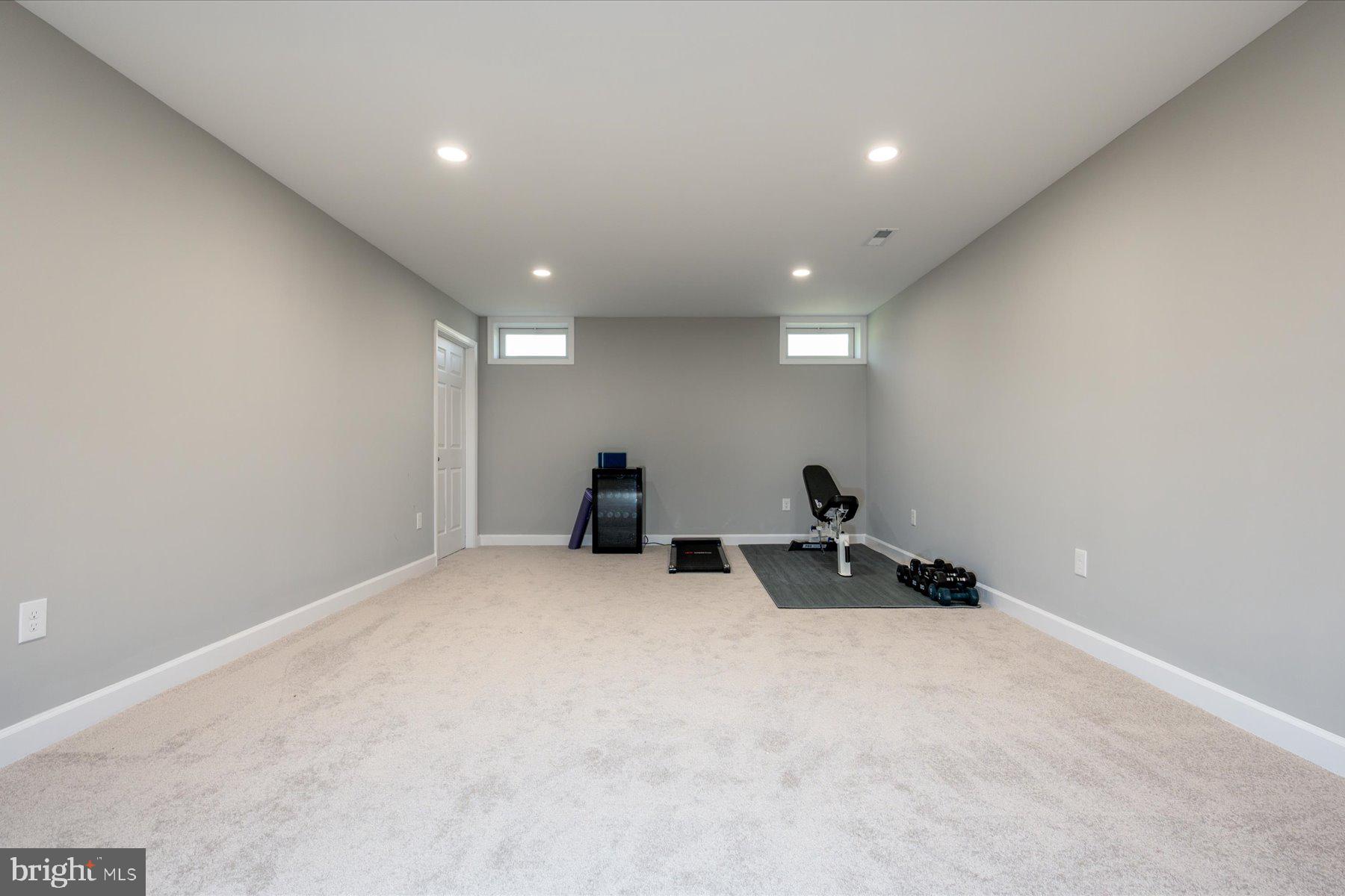 18927 Saint Albert Dr