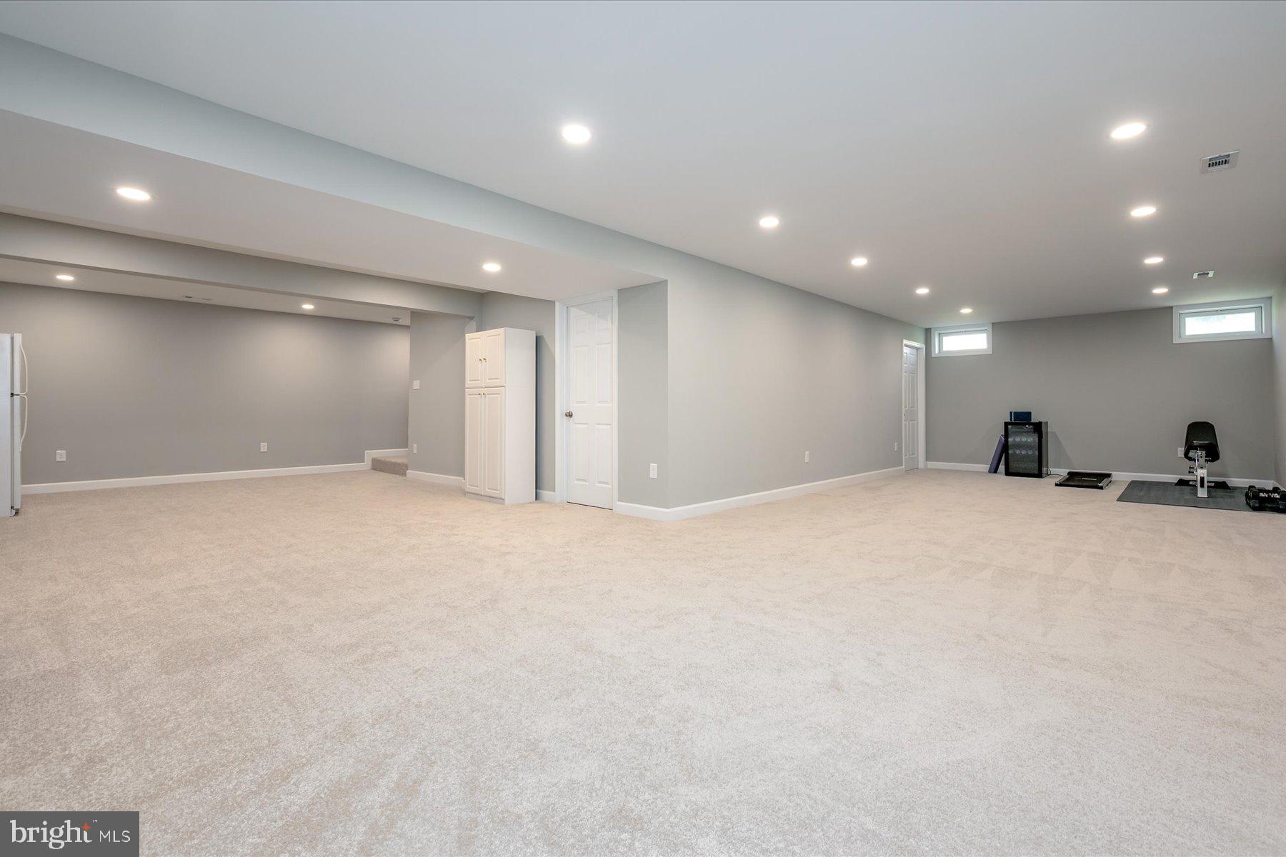 18927 Saint Albert Dr
