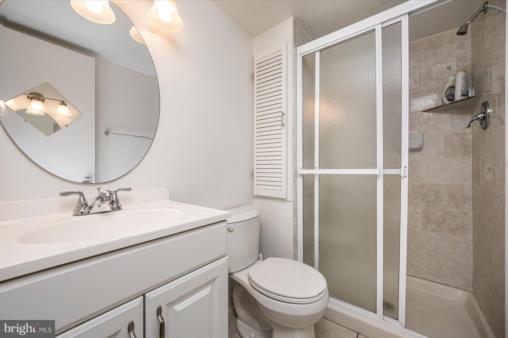 12204 SIR LANCELOT DR