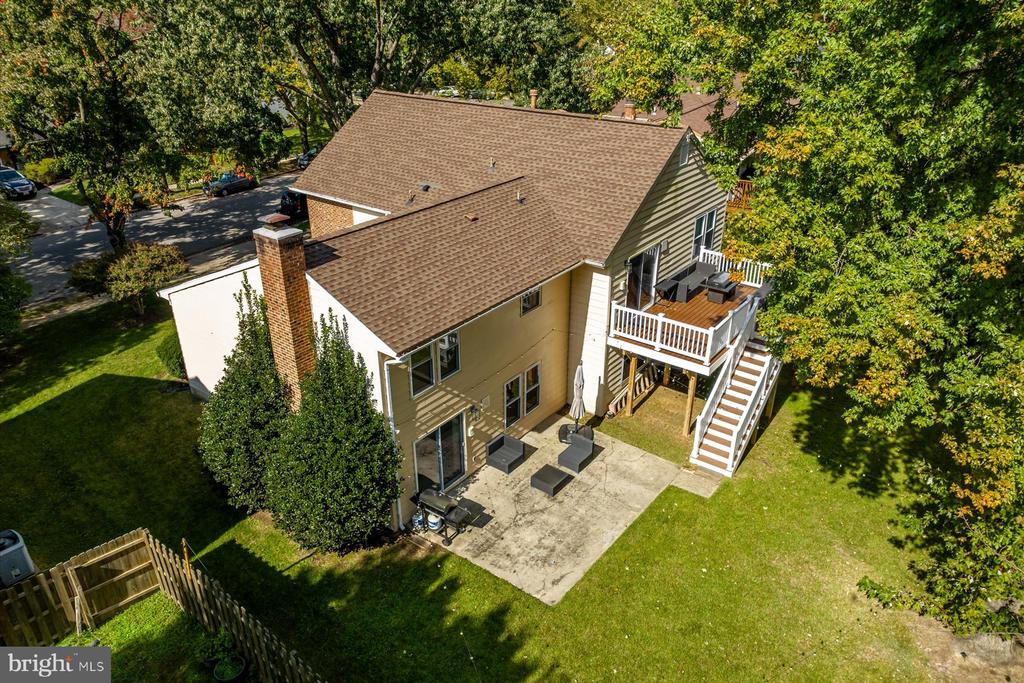 12204 SIR LANCELOT DR
