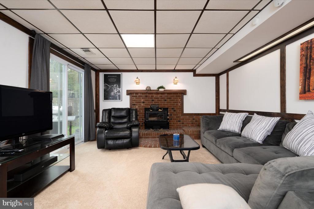 12204 SIR LANCELOT DR