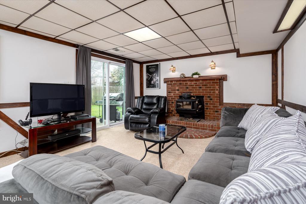 12204 SIR LANCELOT DR
