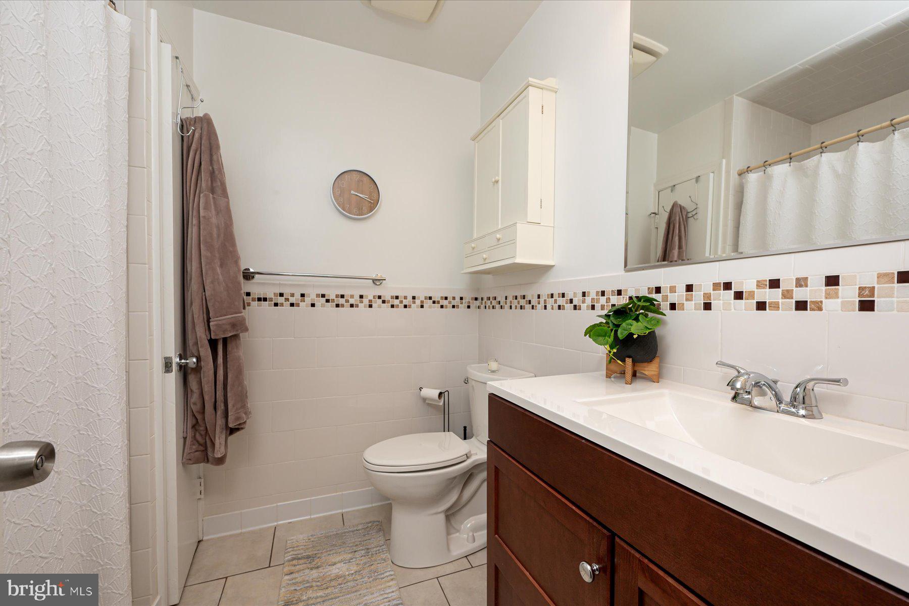 12204 SIR LANCELOT DR