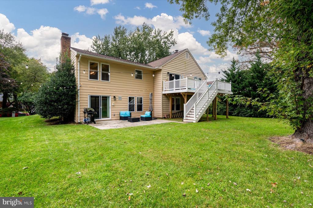12204 SIR LANCELOT DR